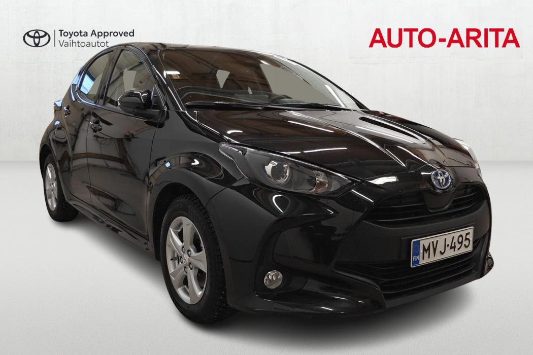 TOYOTA YARIS 2024
