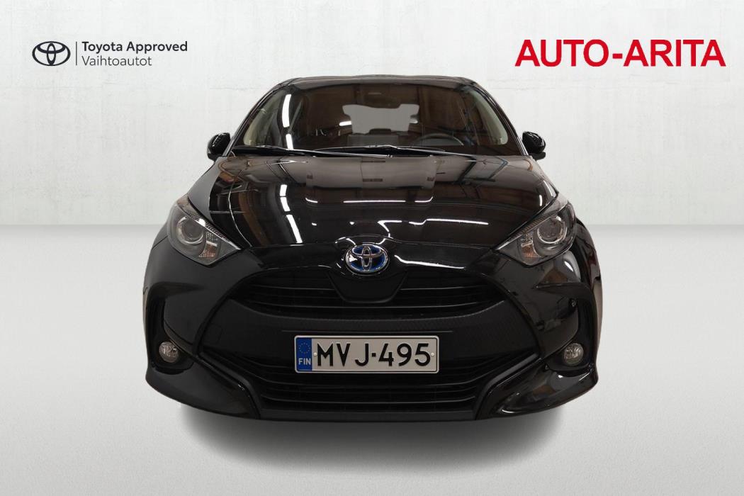 TOYOTA YARIS 2024
