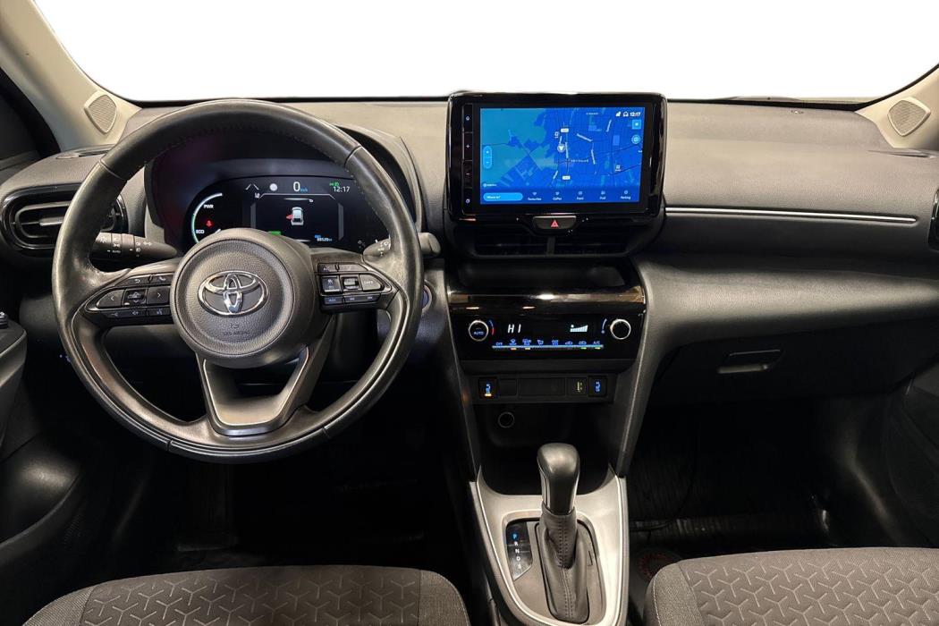 TOYOTA Yaris Cross 2023