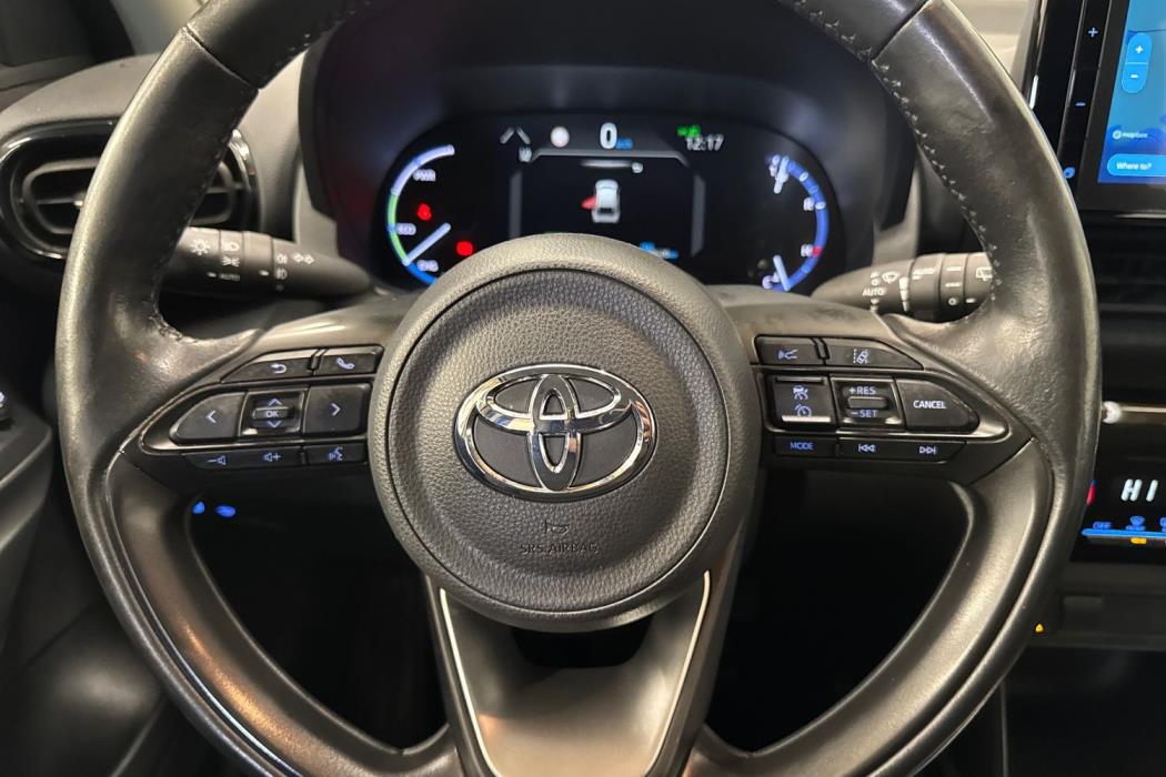 TOYOTA Yaris Cross 2023