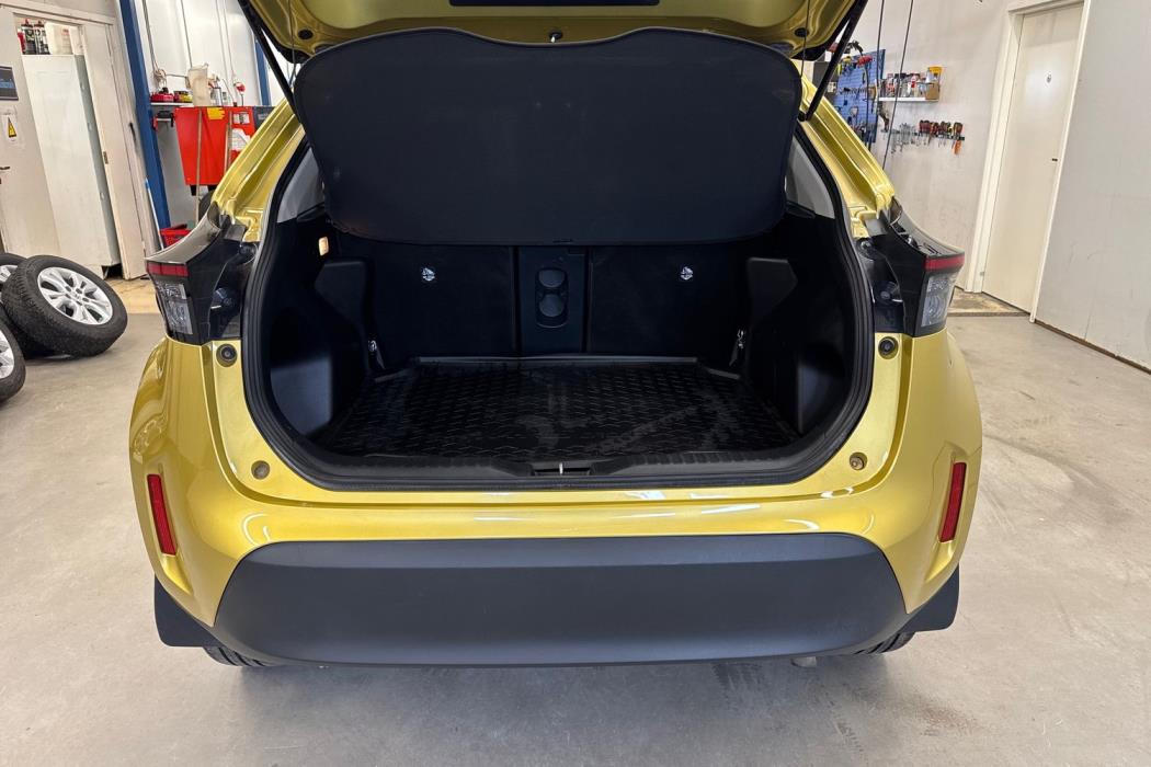 TOYOTA Yaris Cross 2023