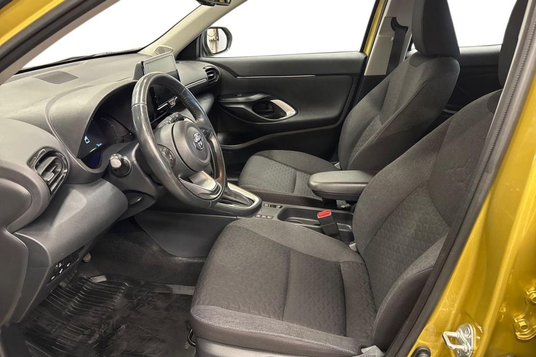 TOYOTA Yaris Cross 2023