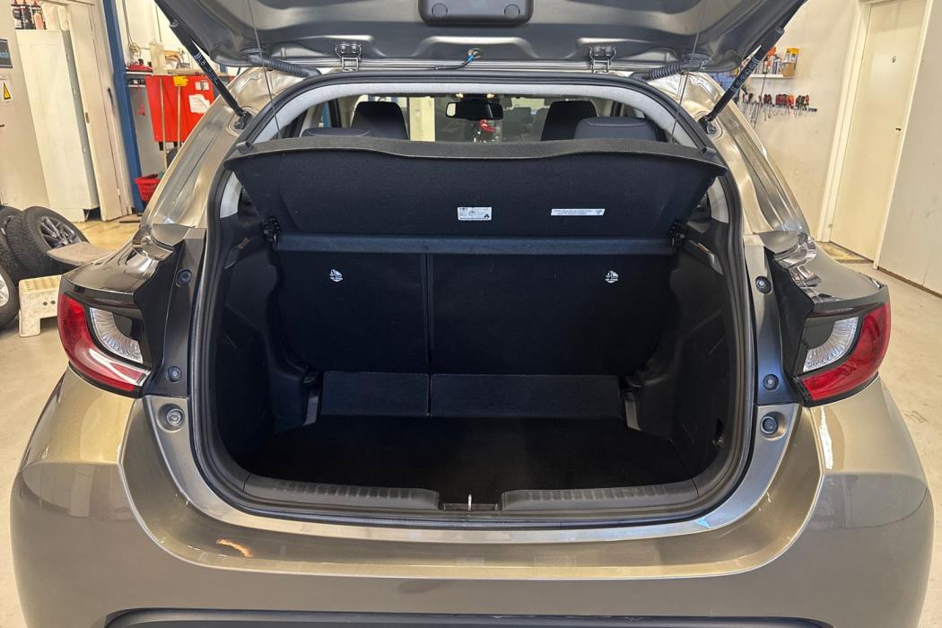 TOYOTA YARIS 2023