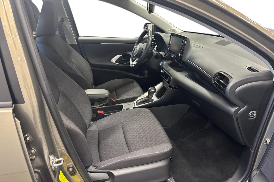 TOYOTA YARIS 2023