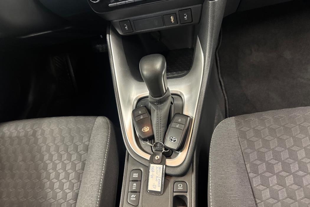 TOYOTA YARIS 2023
