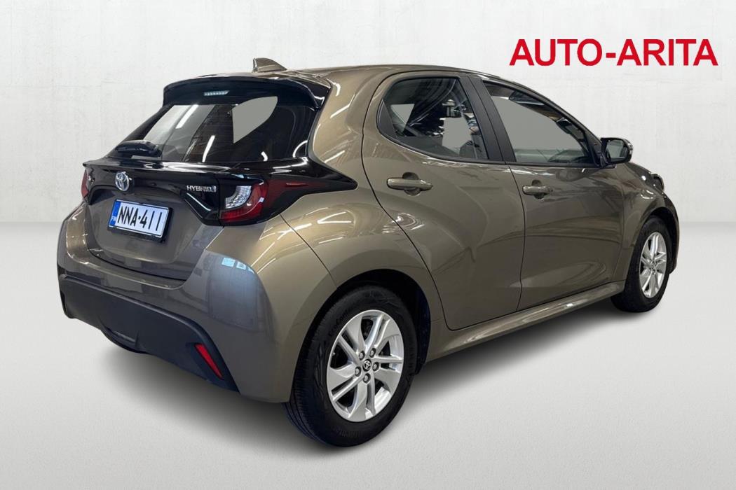 TOYOTA YARIS 2023