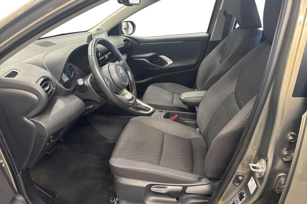 TOYOTA YARIS 2023