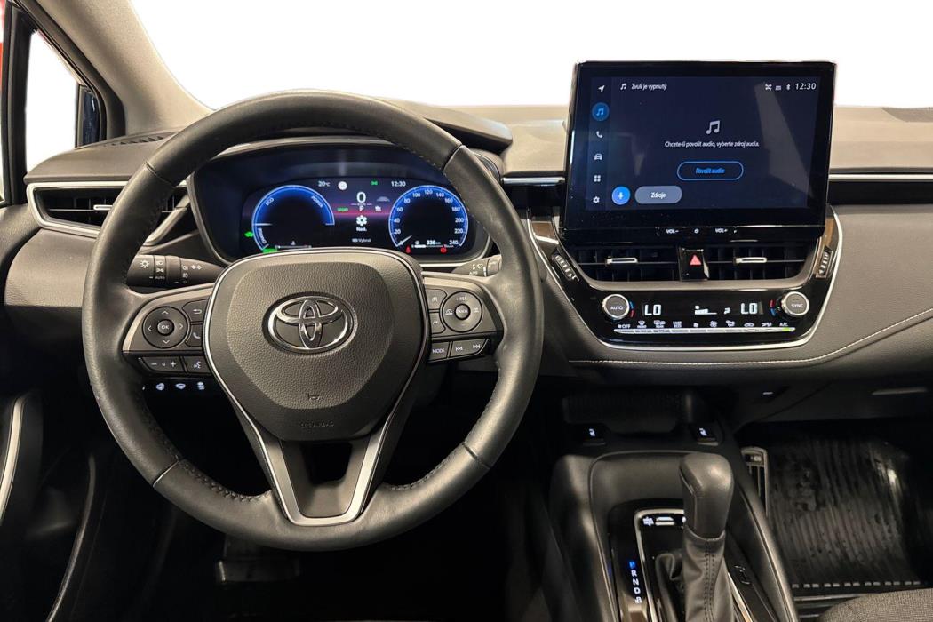 TOYOTA COROLLA 2024