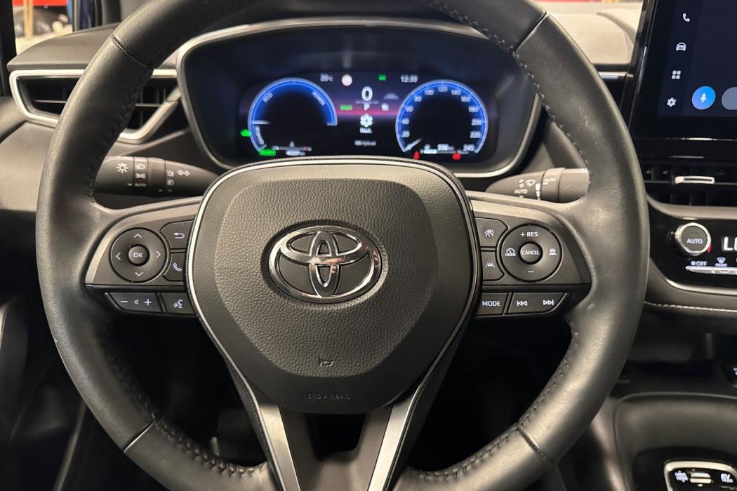 TOYOTA COROLLA 2024