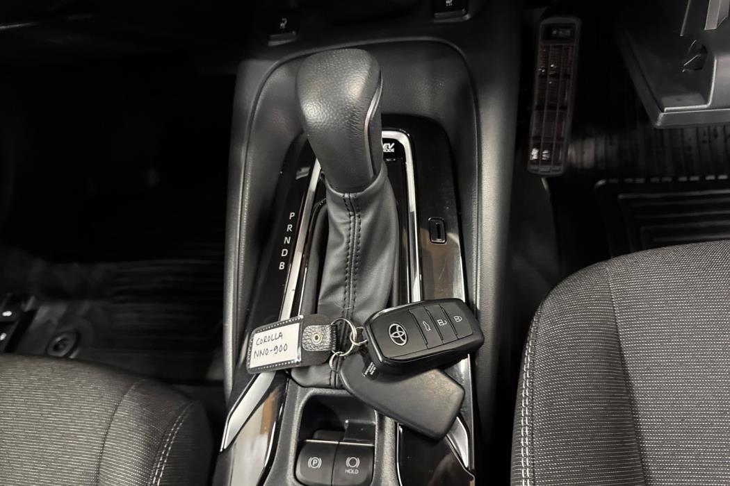 TOYOTA COROLLA 2024