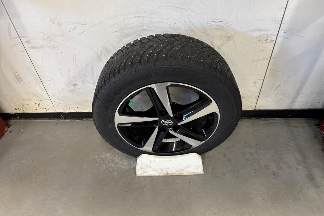 TOYOTA COROLLA 2024
