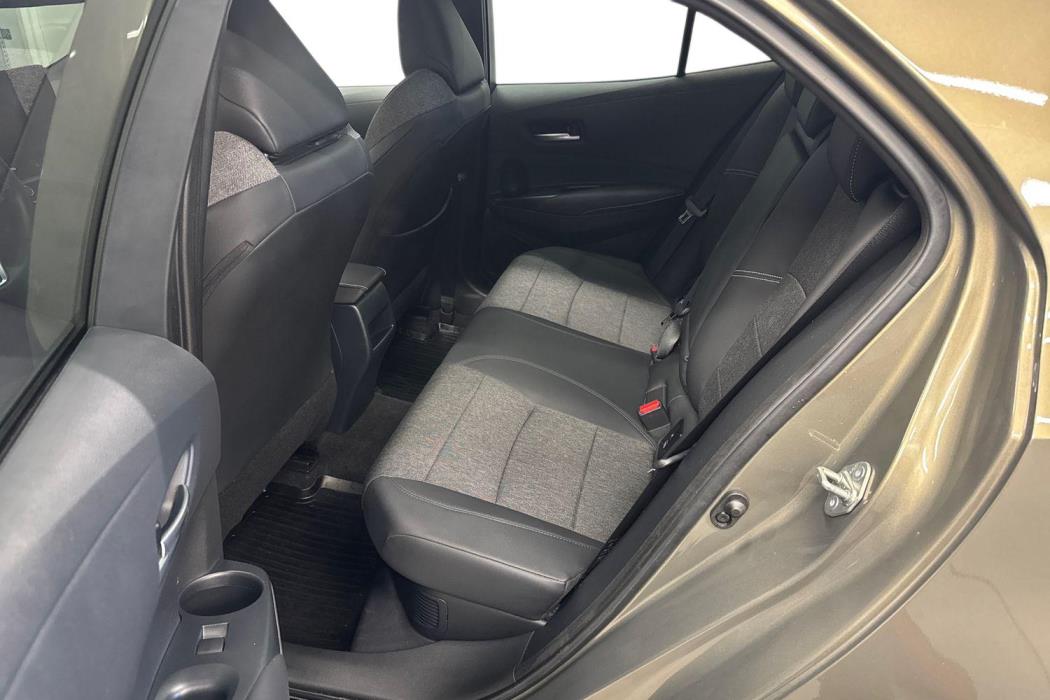 TOYOTA COROLLA 2024