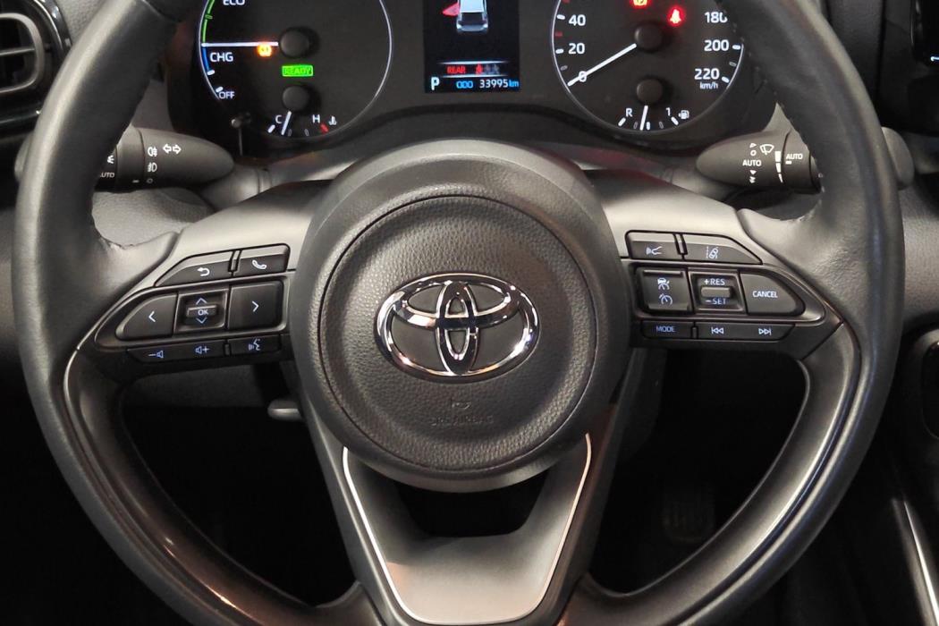 TOYOTA YARIS 2023