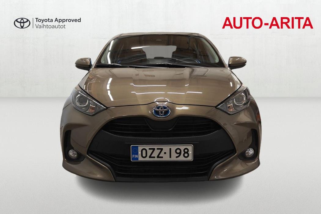 TOYOTA YARIS 2023