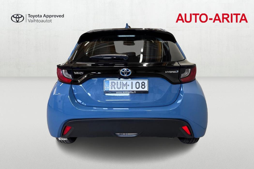 TOYOTA YARIS 2021