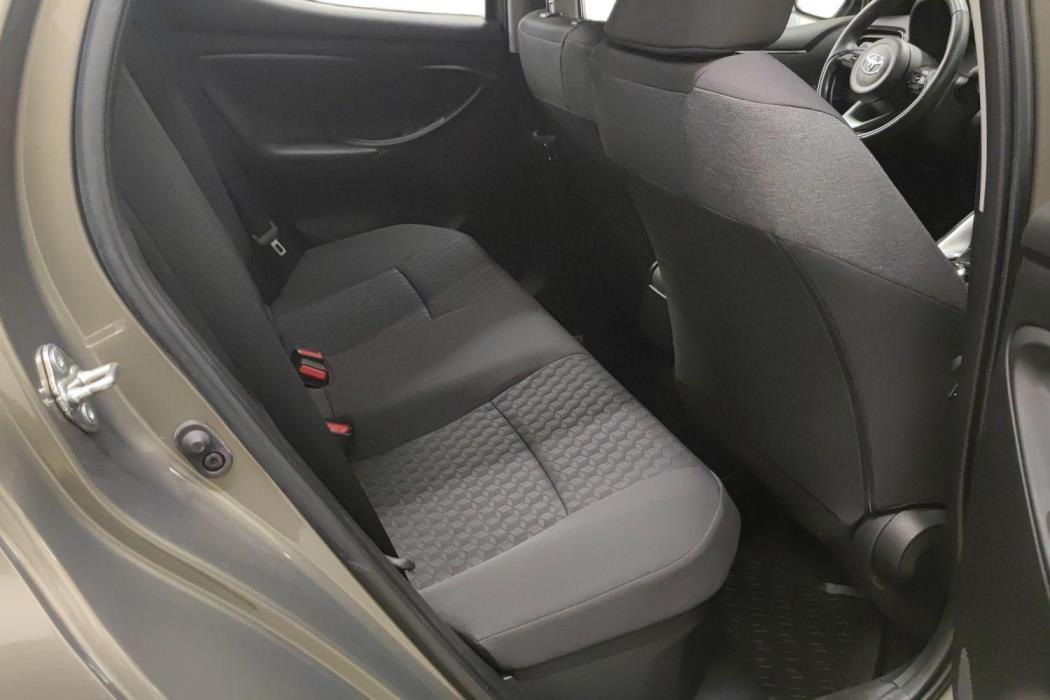 TOYOTA YARIS 2023