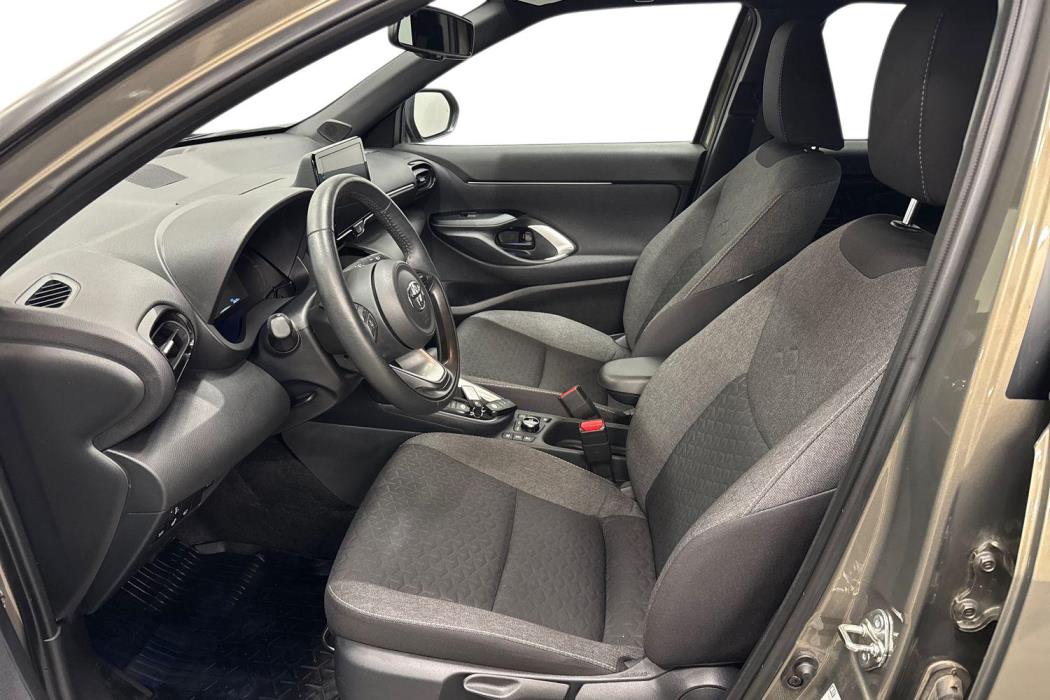 TOYOTA Yaris Cross 2024