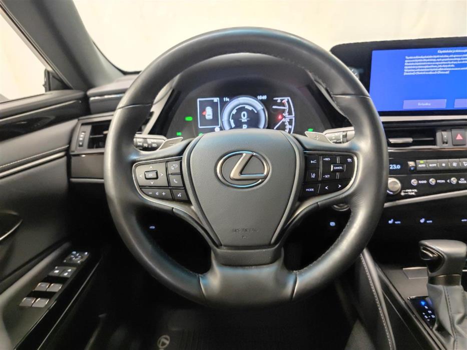Lexus ES 2024