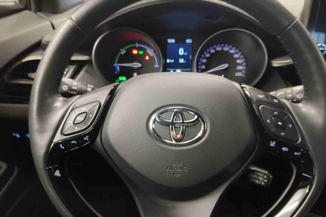 TOYOTA C-HR 2023
