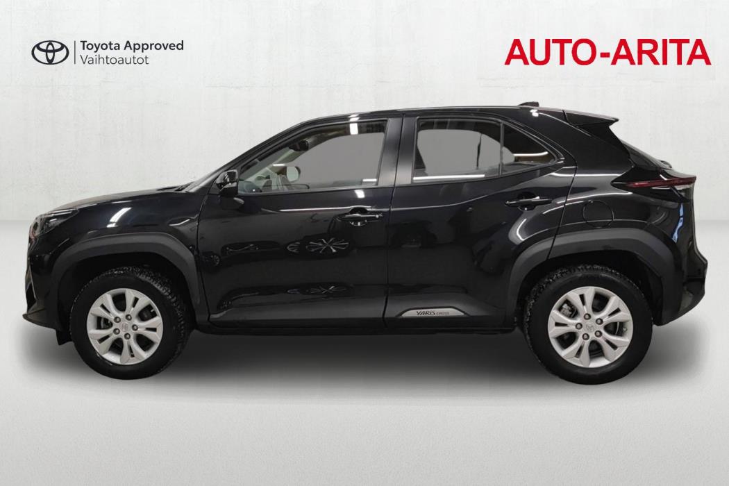 TOYOTA Yaris Cross 2023