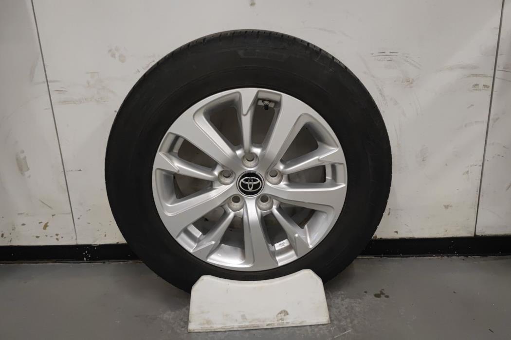 TOYOTA Yaris Cross 2023