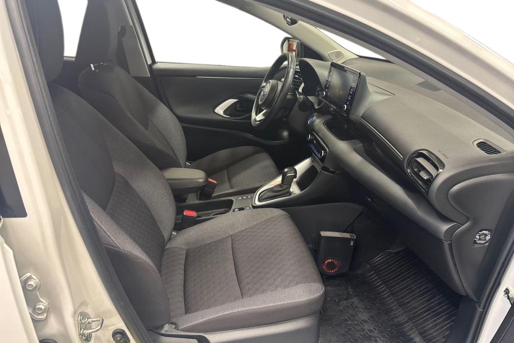 TOYOTA YARIS 2023