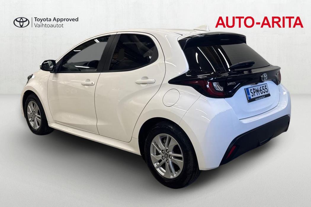 TOYOTA YARIS 2023