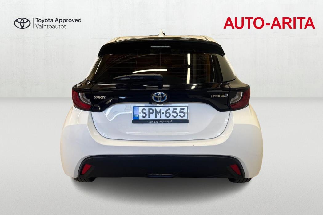 TOYOTA YARIS 2023