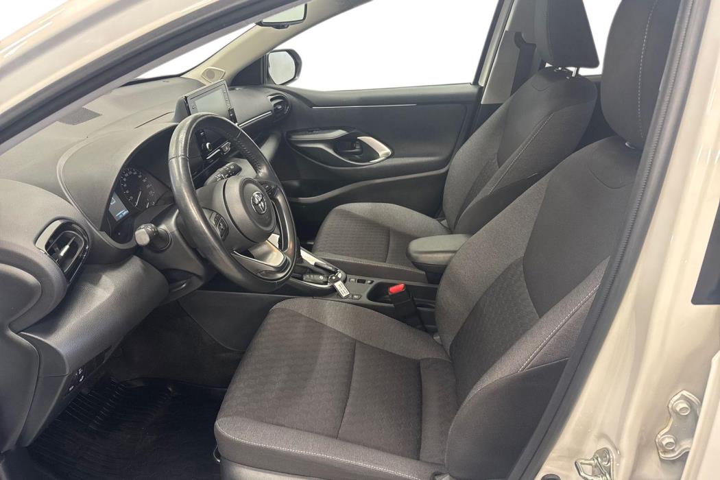 TOYOTA YARIS 2023