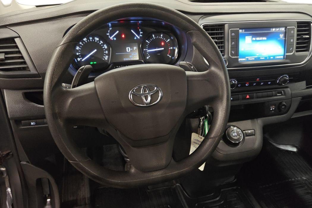 TOYOTA Proace 2023
