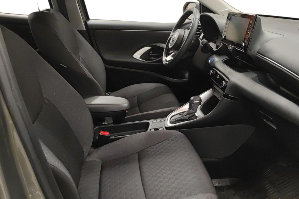 TOYOTA YARIS 2023