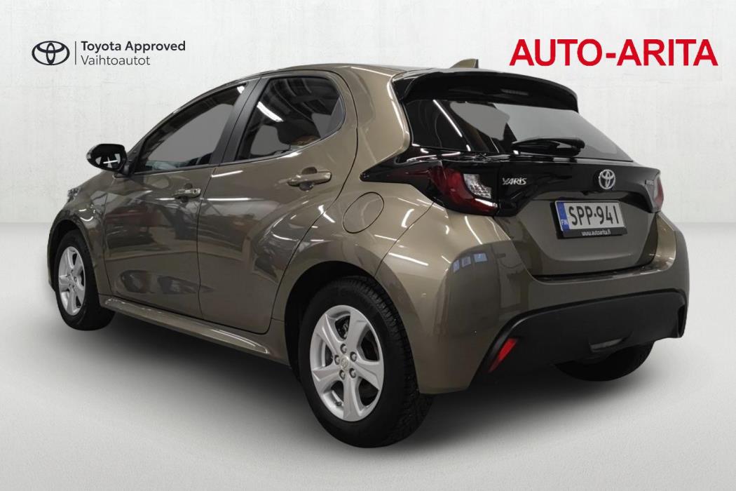 TOYOTA YARIS 2023
