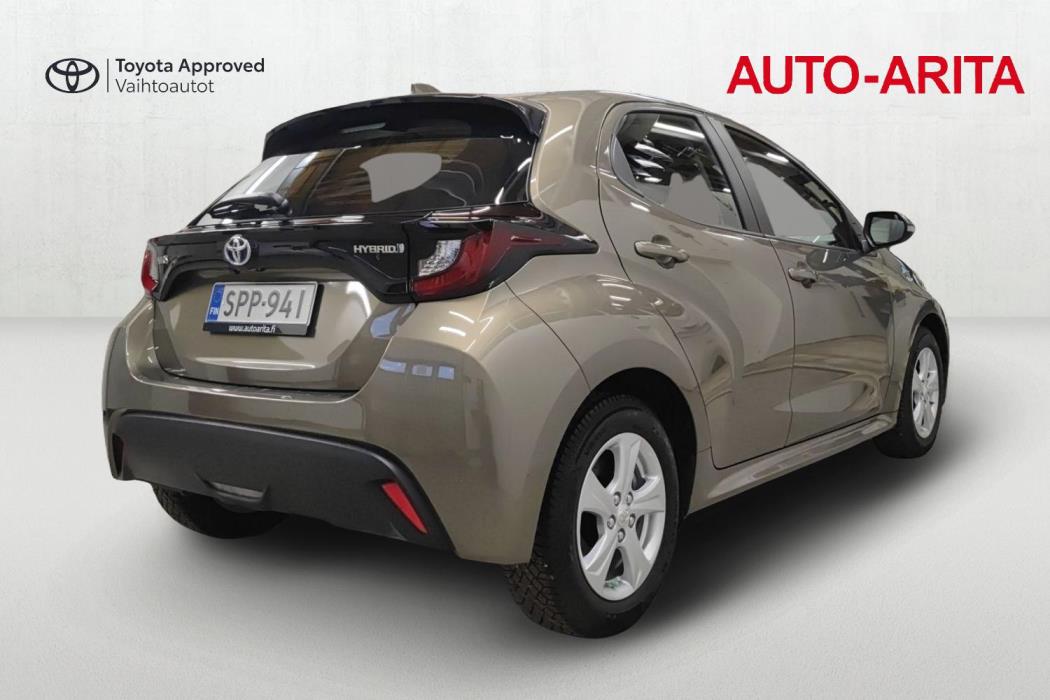 TOYOTA YARIS 2023