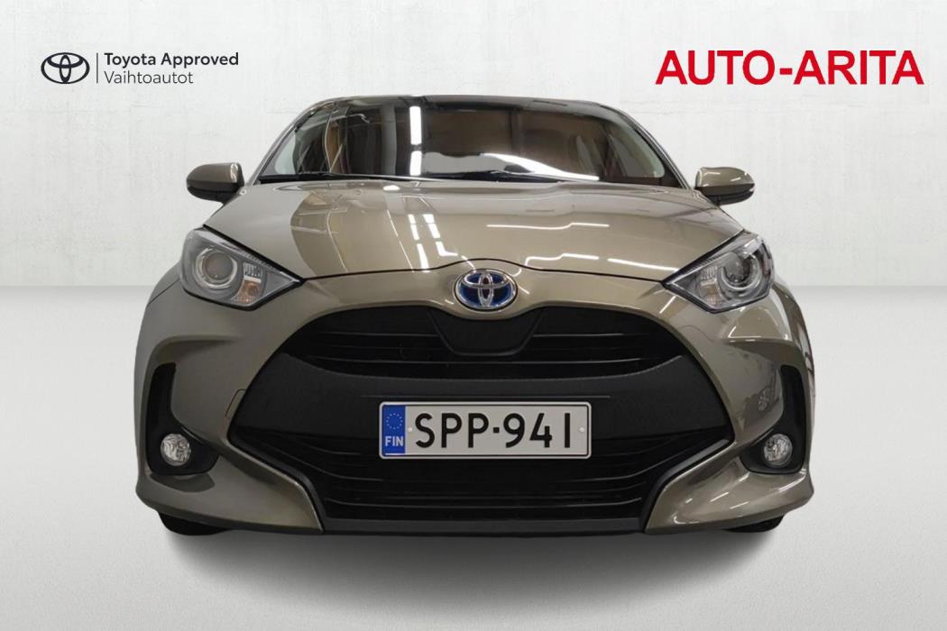 TOYOTA YARIS 2023