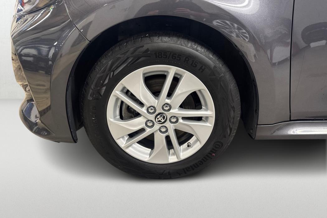 TOYOTA YARIS 2024