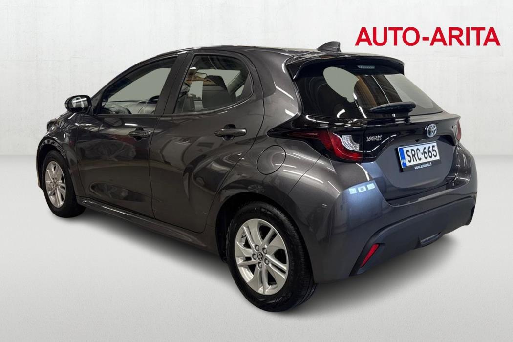 TOYOTA YARIS 2024