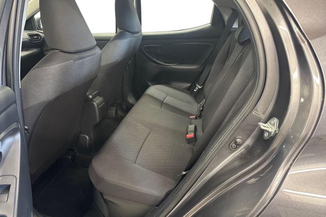 TOYOTA YARIS 2024