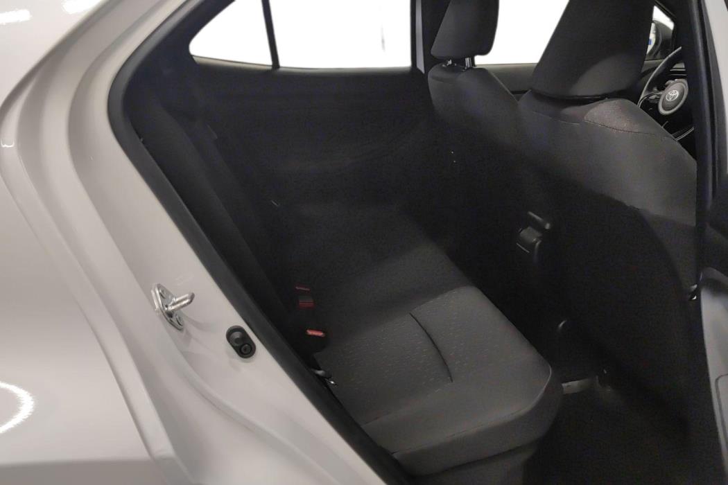 TOYOTA Yaris Cross 2024