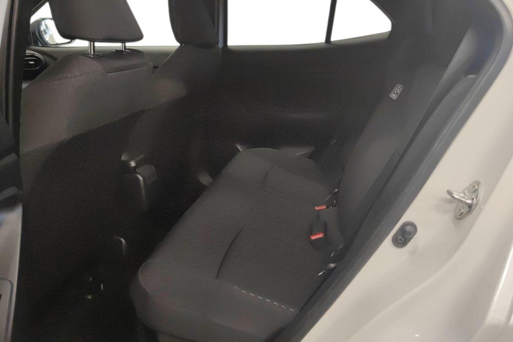 TOYOTA Yaris Cross 2024