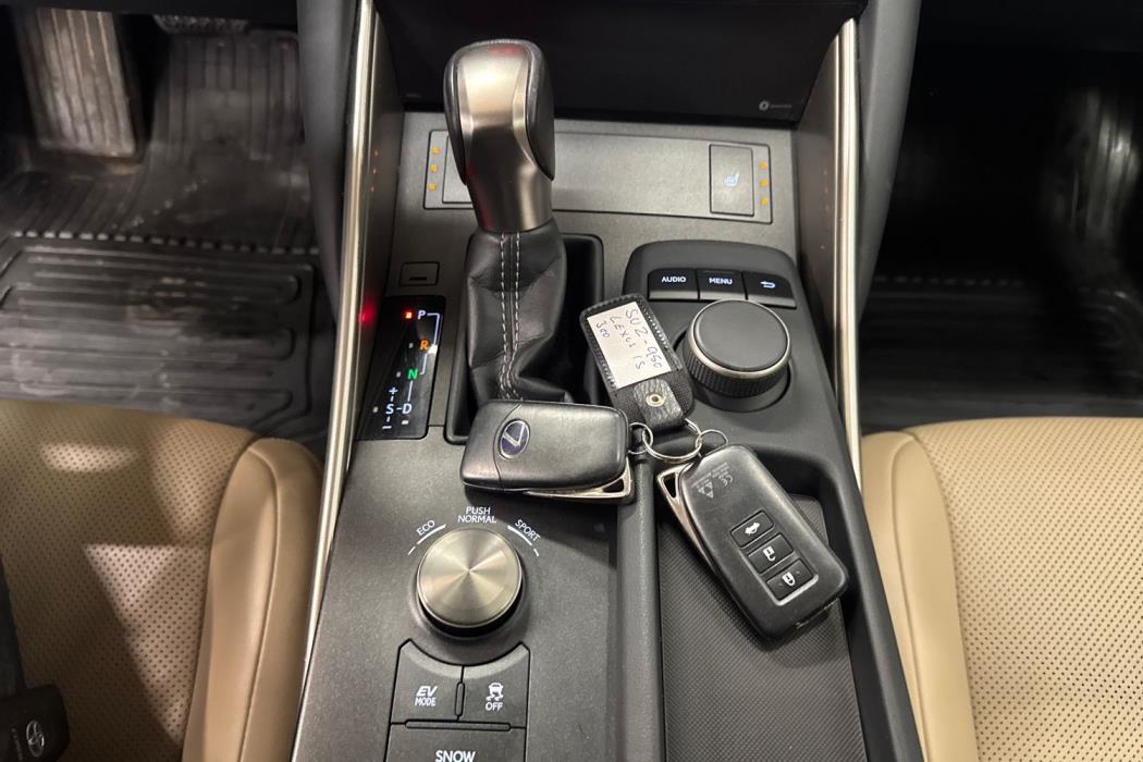 Lexus IS 2018
