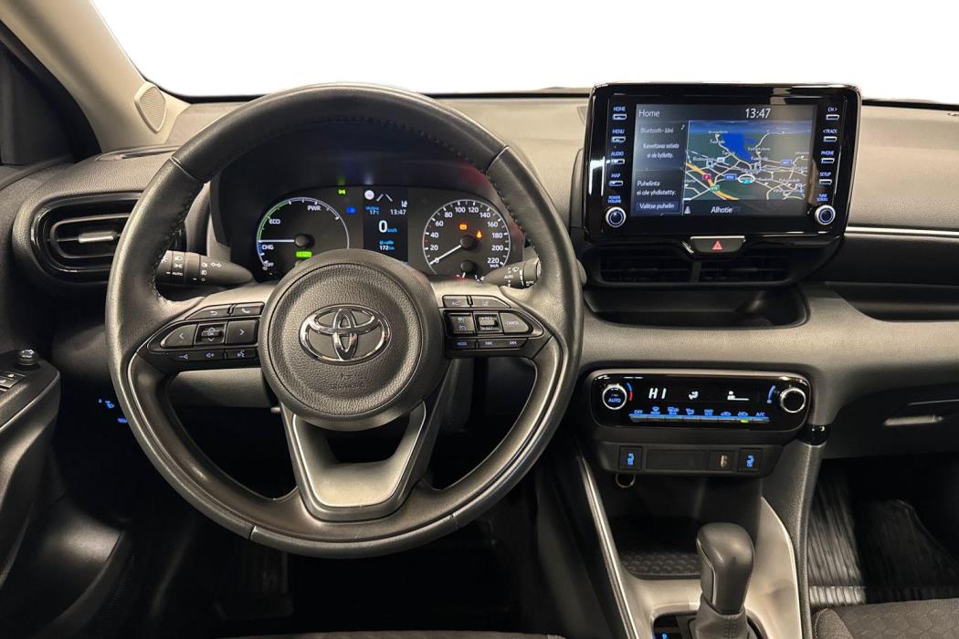 TOYOTA YARIS 2023