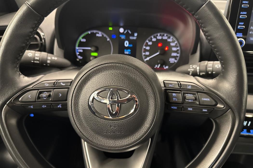 TOYOTA YARIS 2023