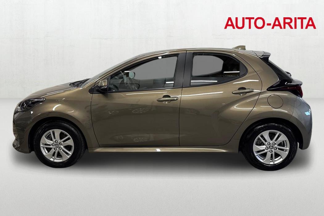 TOYOTA YARIS 2023