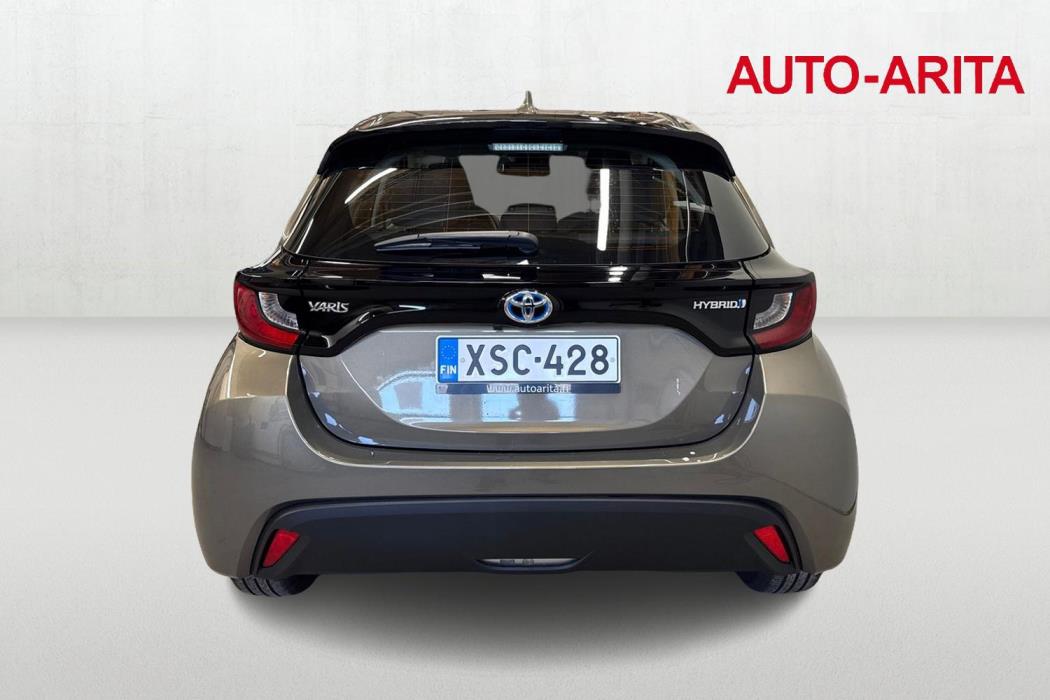 TOYOTA YARIS 2023