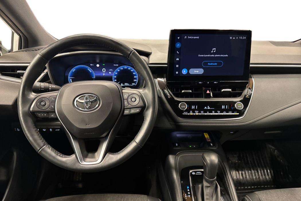 TOYOTA COROLLA 2024