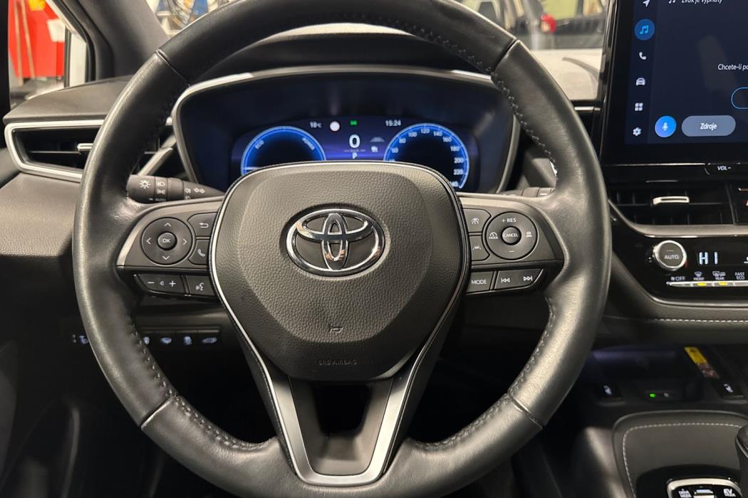 TOYOTA COROLLA 2024