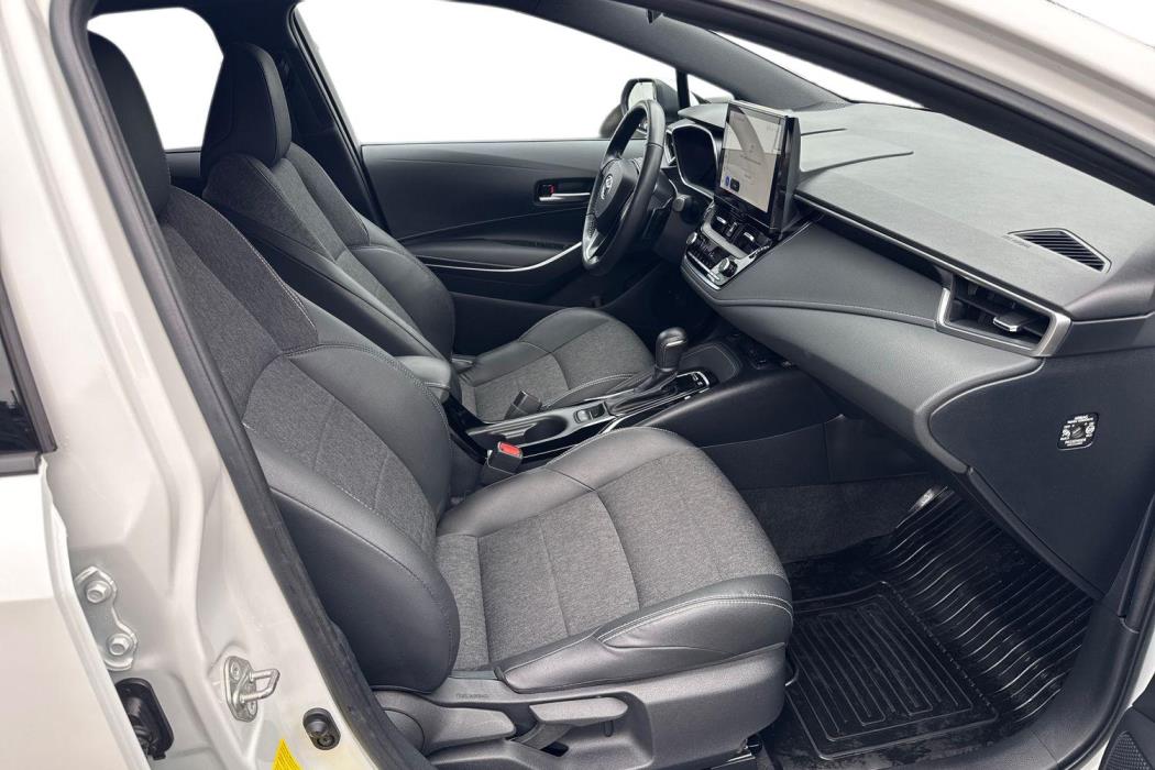 TOYOTA COROLLA 2024