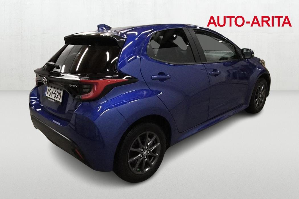 TOYOTA YARIS 2024