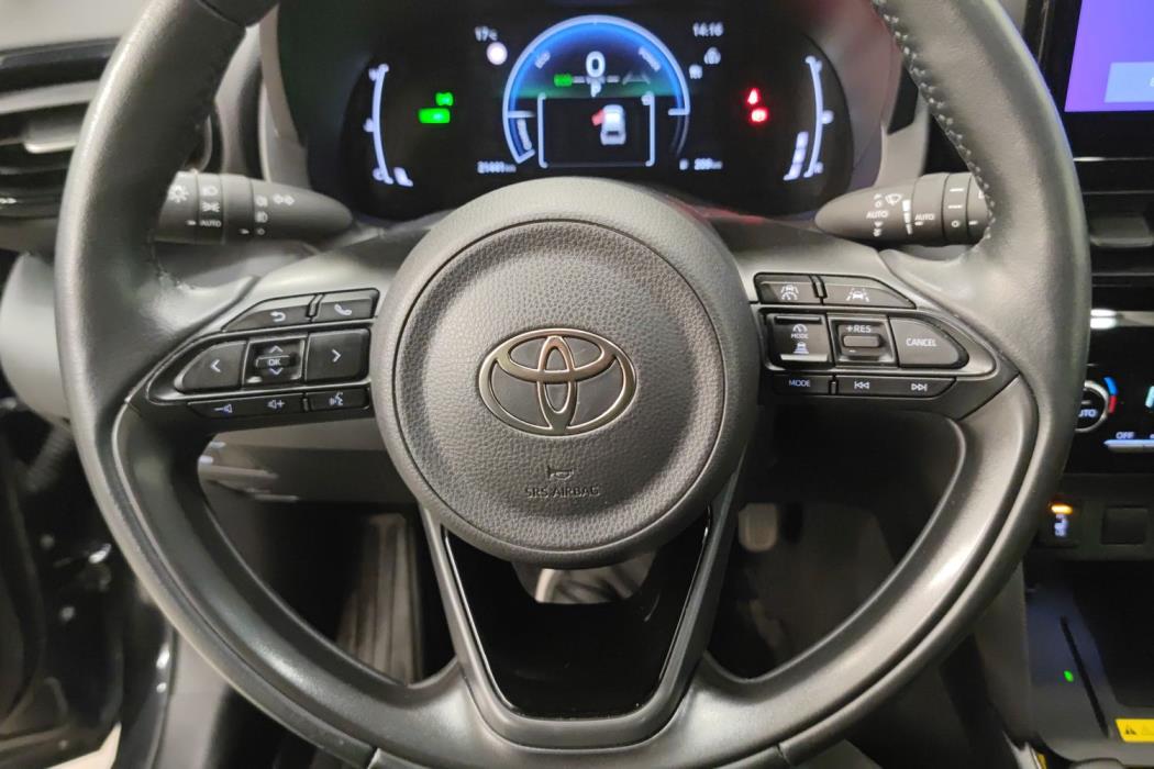 TOYOTA Yaris Cross 2024