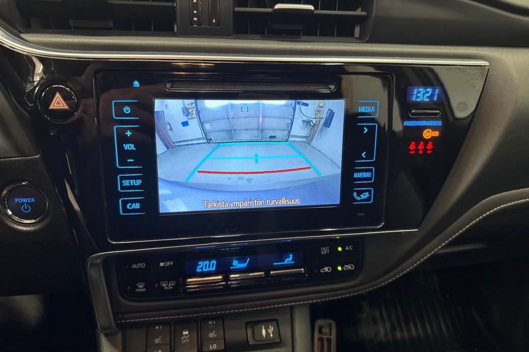 TOYOTA AURIS 2015